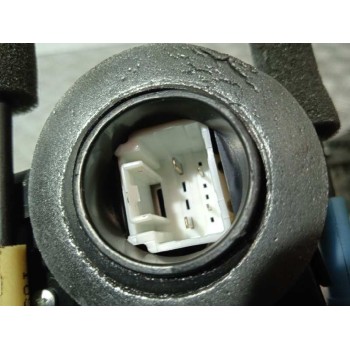 Recambio de cerradura puerta trasera izquierda para lexus ct 200h referencia OEM IAM   4 PINS