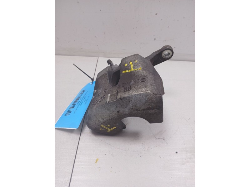 Recambio de pinza freno delantera derecha para toyota auris hybrid active referencia OEM IAM   