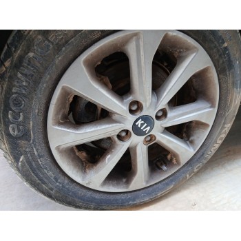 Recambio de juego llantas para kia stonic (yb) 1.2 cvvt referencia OEM IAM 6JX15 ET46 52910H8400 X4