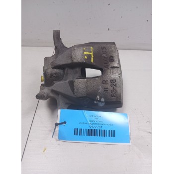 Recambio de pinza freno delantera derecha para toyota auris hybrid active referencia OEM IAM   