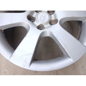 Recambio de llanta para hyundai santa fe (bm) 2.2 crdi cat referencia OEM IAM 7JX18 ET41 529102B180 18