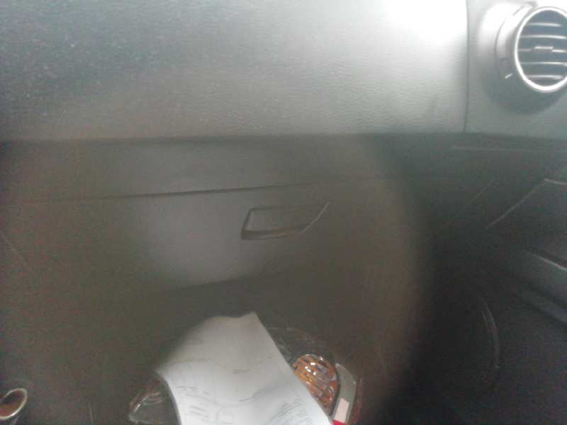 Recambio de guantera para ssangyong actyon 200 xdi referencia OEM IAM 7672009000  