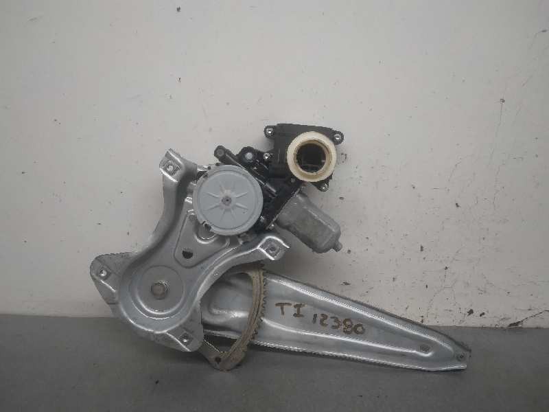 Recambio de elevalunas trasero izquierdo para toyota verso active referencia OEM IAM 698400F040 ELECTRICO 10 PINES