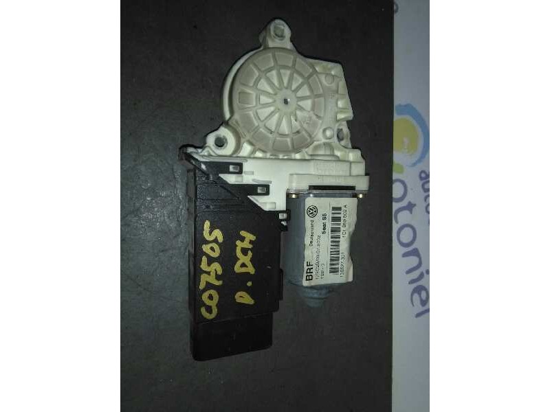 Recambio de motor elevalunas delantero derecho para seat leon (1m1) stella referencia OEM IAM 1C1959802A  