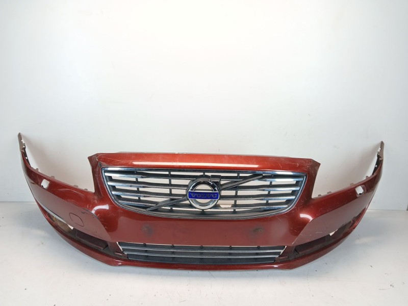 Recambio de paragolpes delantero para volvo v70 iii (135) d4 referencia OEM IAM 31353444  