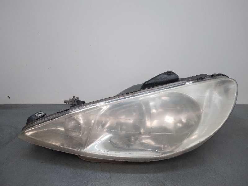 Recambio de faro izquierdo para peugeot 206 berlina x-line refri referencia OEM IAM 5501121L SEGUNDA SERIE 