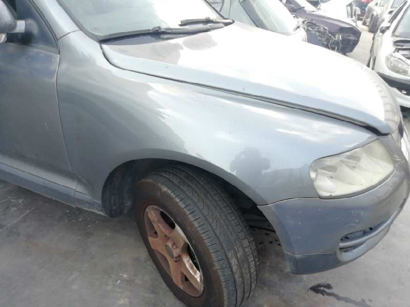 Recambio de aleta delantera derecha para volkswagen touareg (7la) tdi r5 referencia OEM IAM 7L6821102K  7L6821102K