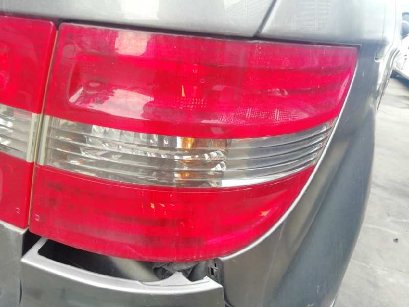 Recambio de piloto trasero derecho para mercedes-benz clase b (w245) 200 (245.233) referencia OEM IAM A1698202664  