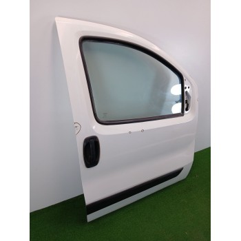 Recambio de puerta delantera derecha para fiat fiorino 1.3 16v m-jet cat referencia OEM IAM   