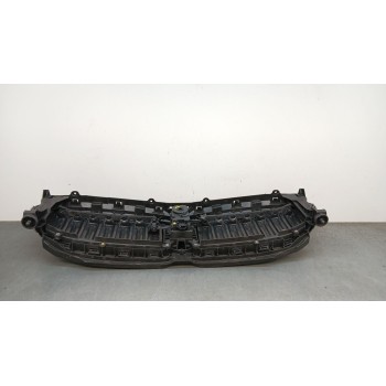 Recambio de rejilla paragolpes delantero para bmw serie 5 berlina (g30) referencia OEM IAM 18715610 5a22c6001 5811r1001