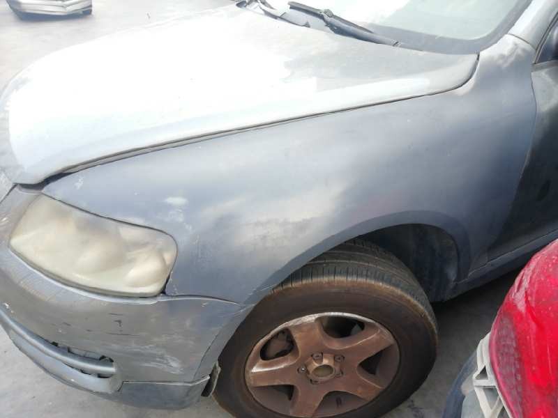 Recambio de aleta delantera izquierda para volkswagen touareg (7la) tdi r5 referencia OEM IAM 7L6821101K  7L6821101K