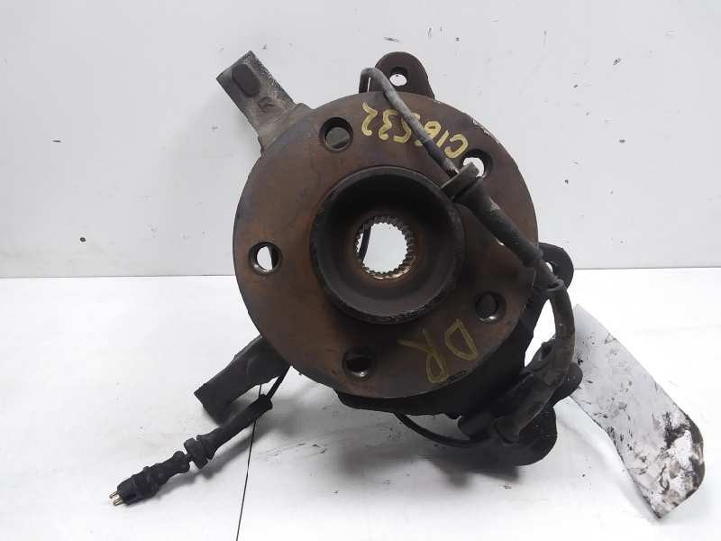 Recambio de mangueta delantera derecha para renault trafic caja cerrada (ab 4.01) 1.9 diesel referencia OEM IAM   