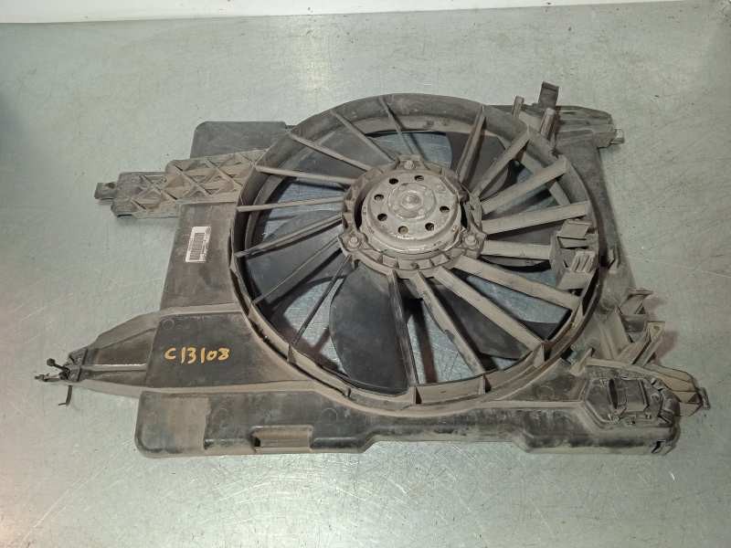 Recambio de electroventilador para renault megane ii berlina 5p confort authentique referencia OEM IAM 8200680824  