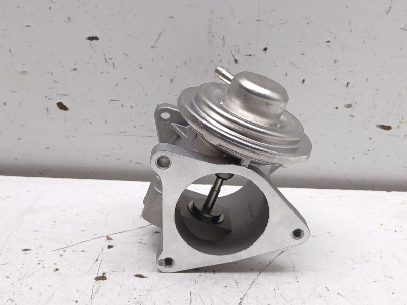 Recambio de valvula egr para volkswagen golf v berlina (1k1) 1.9 tdi referencia OEM IAM 038129637D NUEVO 