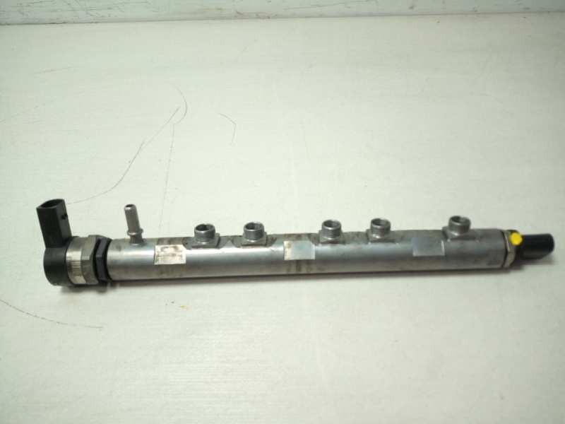 Recambio de rampa inyectora para bmw serie 1 berlina (e81/e87) 120d referencia OEM IAM 7797882 0445214131 