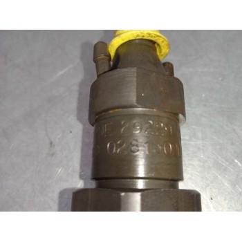 Recambio de inyector para volkswagen polo berlina (6n1) básico referencia OEM IAM 028130201C  