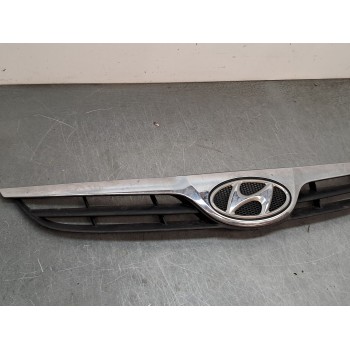 Recambio de rejilla delantera para hyundai i20 i (pb, pbt) 1.6 crdi referencia OEM IAM 863511J000  863501J000
