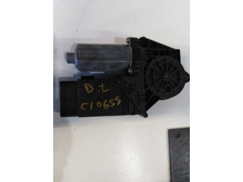 Recambio de motor elevalunas delantero izquierdo para volkswagen passat berlina (3b2) highline referencia OEM IAM 0130821695  