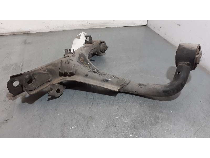 Recambio de brazo suspension superior trasero derecho para land rover discovery v6 td s referencia OEM IAM   
