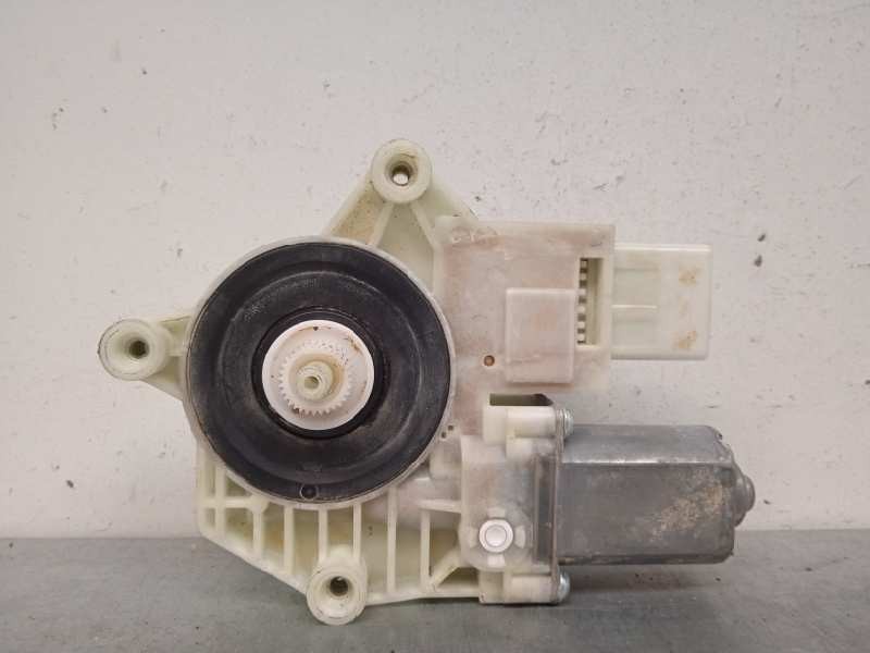 Recambio de motor elevalunas trasero derecho para renault captur ii experience referencia OEM IAM 827209371R  6 PINS