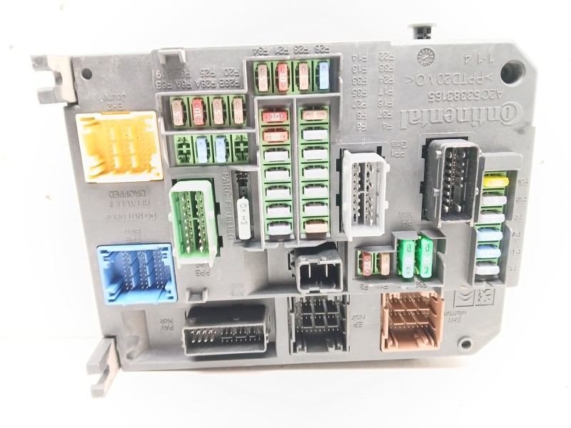 Recambio de caja reles / fusibles para peugeot 308 sw allure referencia OEM IAM 980668788001 9806687880 S180204003B