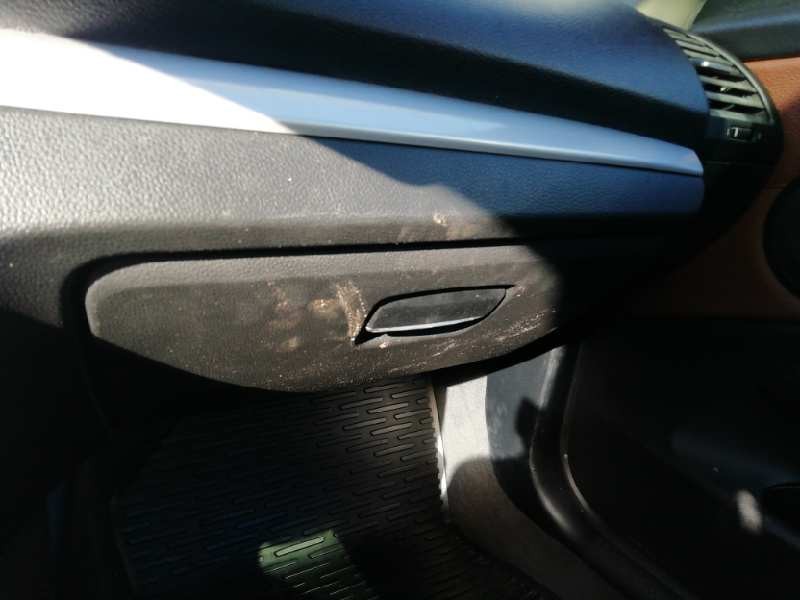 Recambio de guantera para bmw serie 1 coupe (e82) 120d referencia OEM IAM 698268106  