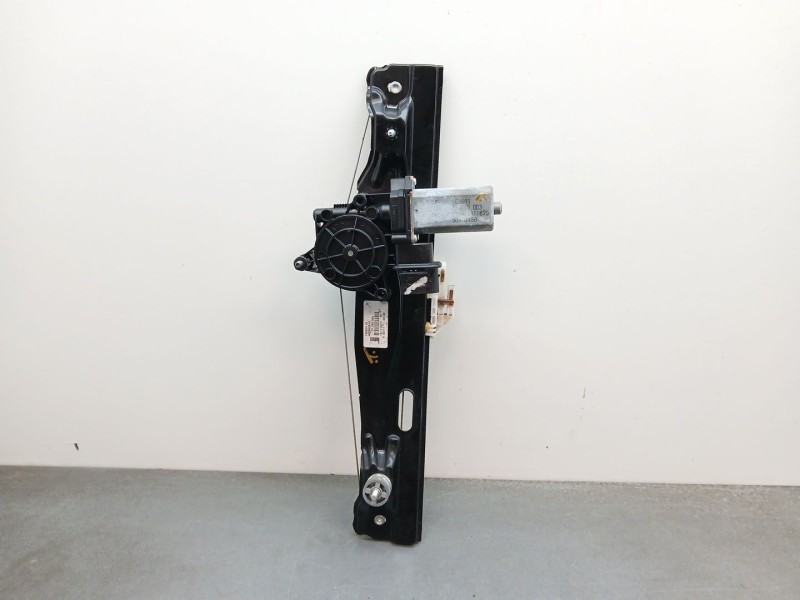 Recambio de elevalunas trasero derecho para mini mini (f56) cooper referencia OEM IAM 13262410 5 pines 71019003