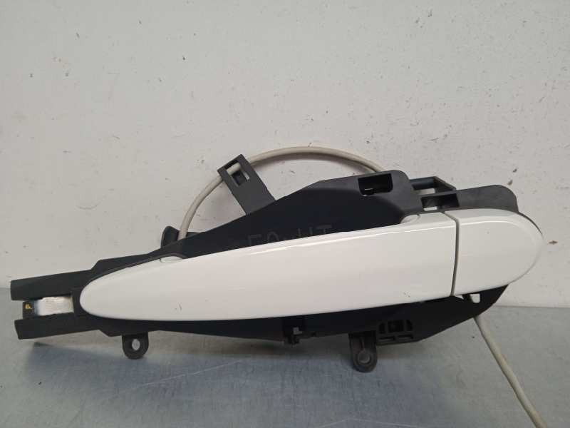 Recambio de maneta exterior trasera izquierda para bmw serie 3 berlina (e90) 318d referencia OEM IAM  BLANCO 