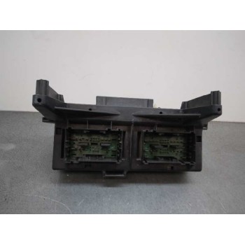Recambio de caja reles / fusibles para jeep commander 3.0 v6 crd limited referencia OEM IAM 04692114AC  