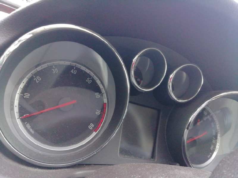 Recambio de cuadro instrumentos para opel insignia berlina cosmo referencia OEM IAM 13333350 13333350 