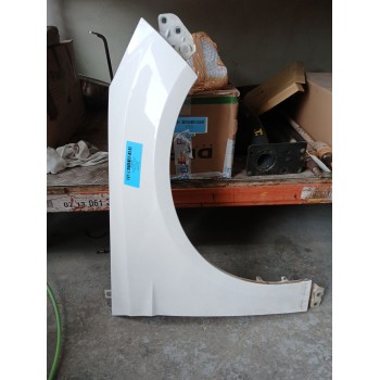 Recambio de aleta delantera derecha para ford focus iii 1.6 tdci referencia OEM IAM 2171302  