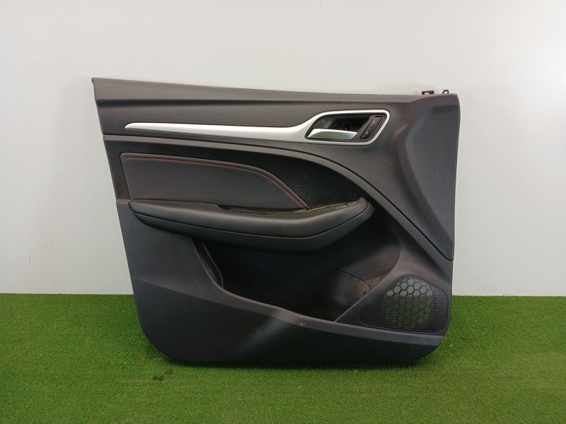 Recambio de guarnecido puerta delantera izquierda para mg zs suv (azs1) 1.5 vti referencia OEM IAM 10819304ASA  