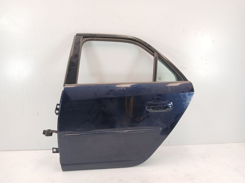 Recambio de puerta trasera izquierda para cadillac cts 3.2 elegance referencia OEM IAM   