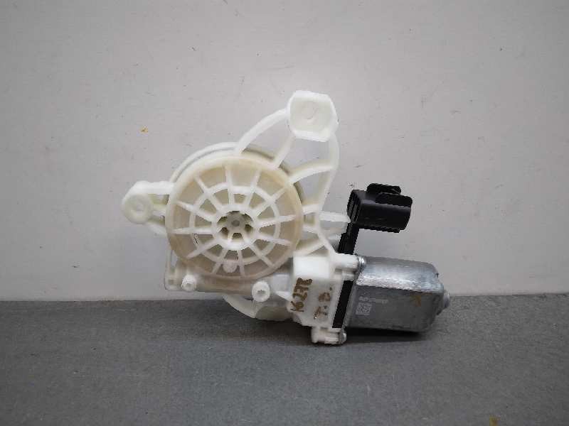 Recambio de motor elevalunas trasero derecho para ford focus titanium referencia OEM IAM JX7B14A389BC 2 PINES 