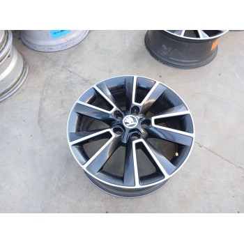 LLANTA 5L0601025F X1 17 PULGADAS