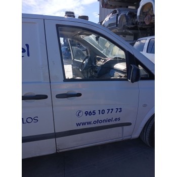 PUERTA DELANTERA DERECHA A6397201105 