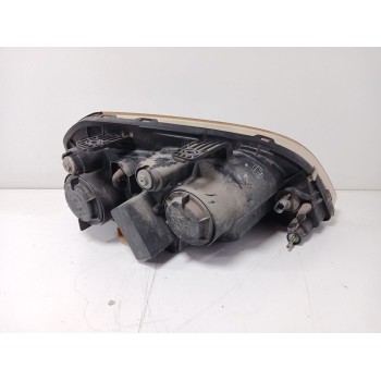 Recambio de faro derecho para chevrolet nubira sedán 1.6 referencia OEM IAM 0301001915  