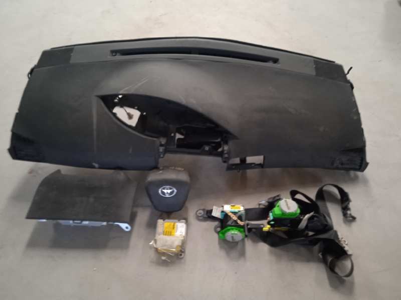 Recambio de kit airbag para toyota verso active referencia OEM IAM 891700F100  