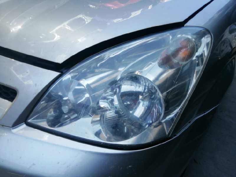 Recambio de faro izquierdo para toyota corolla verso (r1) 2.2 d-4d luna referencia OEM IAM   