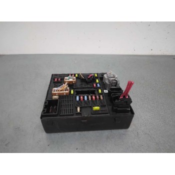 Recambio de caja reles / fusibles para renault scenic iii grand dynamique referencia OEM IAM 284B62342R  