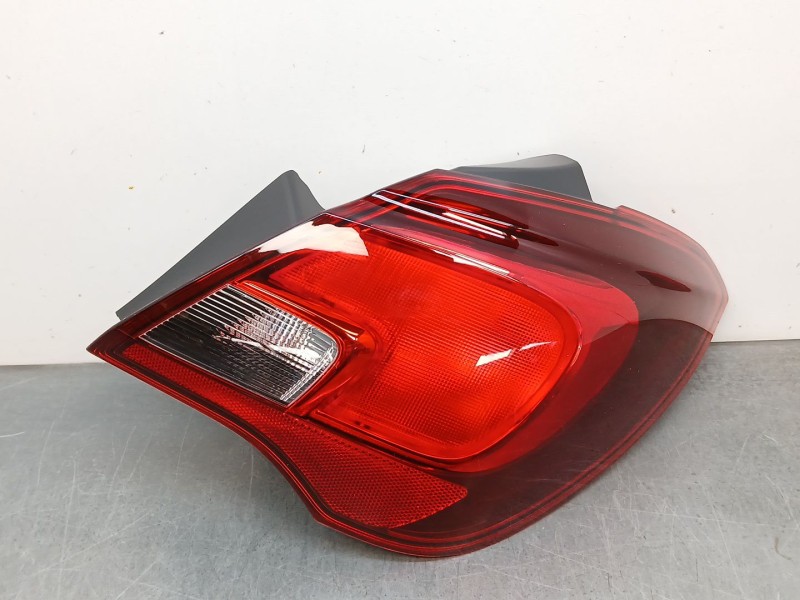 Recambio de piloto trasero derecho para opel corsa e referencia OEM IAM 1222566  16531512