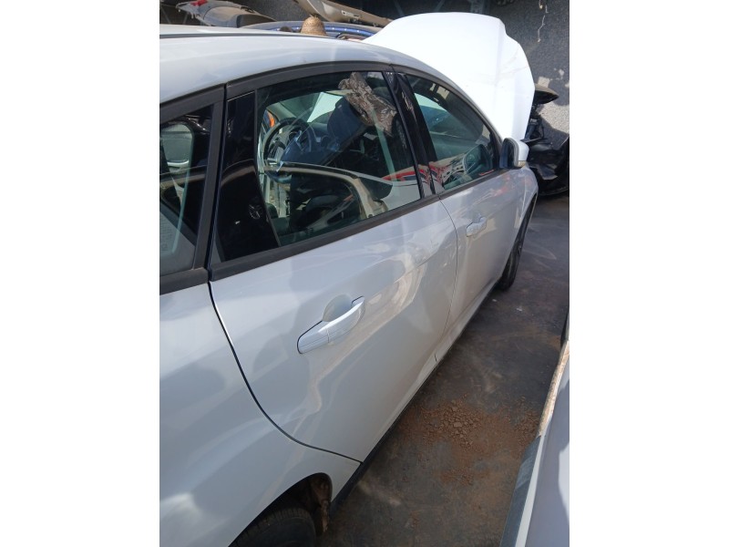 Recambio de puerta trasera derecha para ford focus iii 1.6 tdci referencia OEM IAM 2172759  