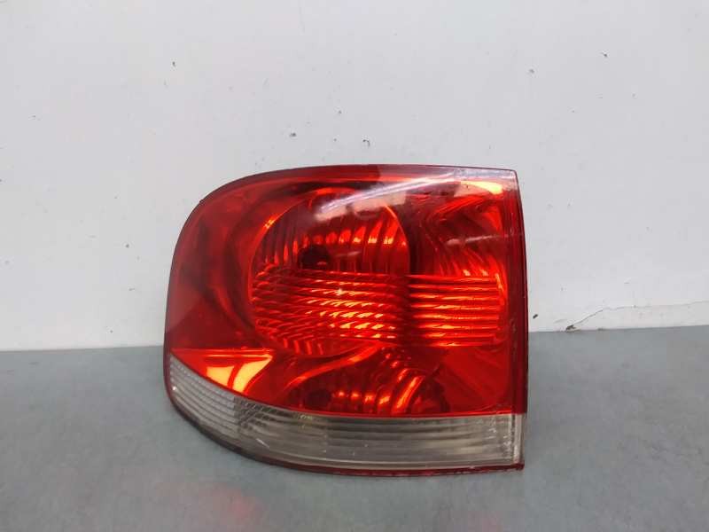 Recambio de piloto trasero izquierdo para volkswagen touareg (7la) tdi r5 referencia OEM IAM 7L6945095K RAJA INTERIOR ROZADO