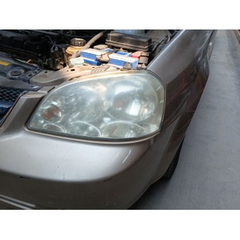 Recambio de faro izquierdo para chevrolet nubira sedán 1.6 referencia OEM IAM 0301001916  