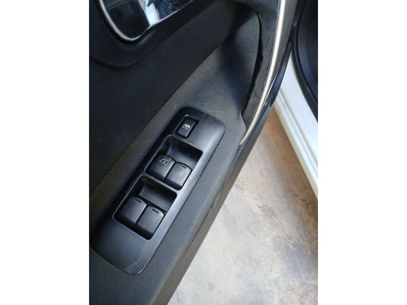 Recambio de mando elevalunas delantero izquierdo para nissan qashqai i (j10, nj10) 2.0 dci referencia OEM IAM 25401JD00B  