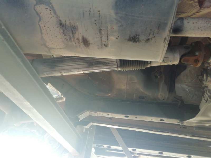 Recambio de transmision central para jeep cherokee limited referencia OEM IAM P52853434AC TRASERA 