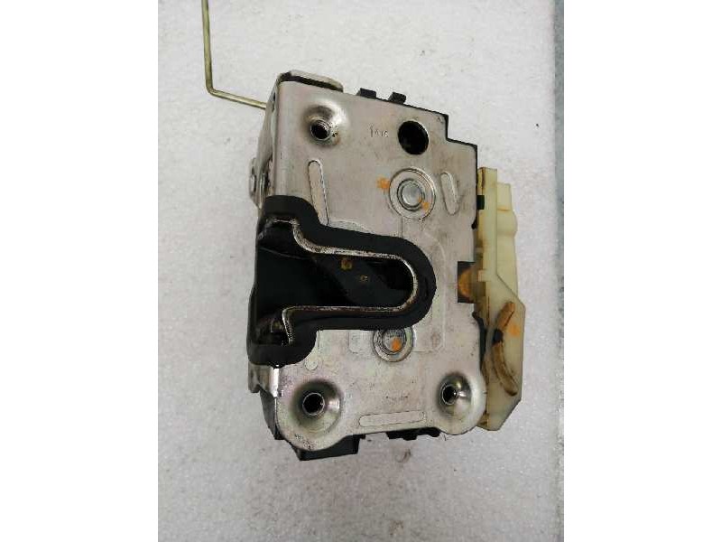 Recambio de cerradura puerta delantera derecha para dacia duster ambiance 4x2 referencia OEM IAM   