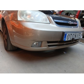 Recambio de paragolpes delantero para chevrolet nubira sedán 1.6 referencia OEM IAM   