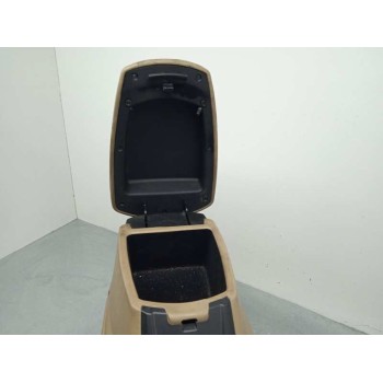 Recambio de apoyabrazos central para ssangyong rodius xdi referencia OEM IAM 7790A21001EAJ BEIGE 