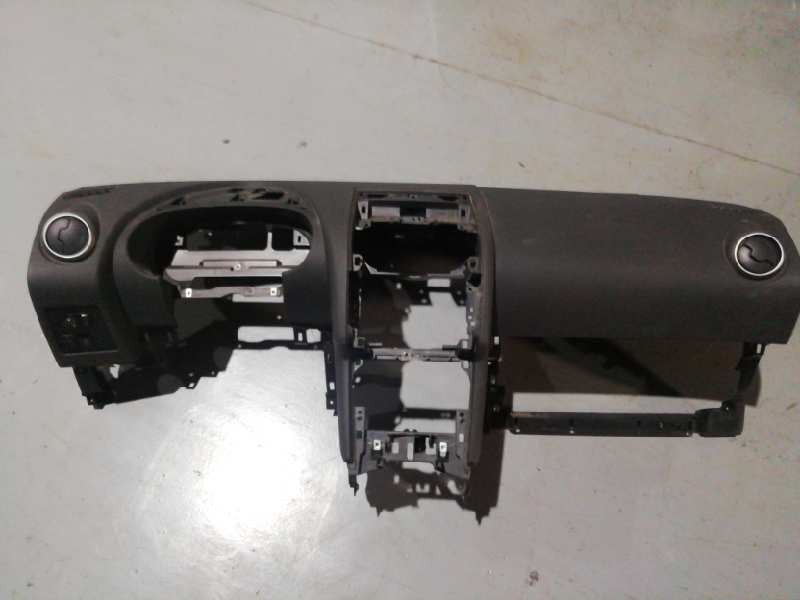 Recambio de salpicadero para nissan qashqai (j10) acenta referencia OEM IAM 68200JD900  